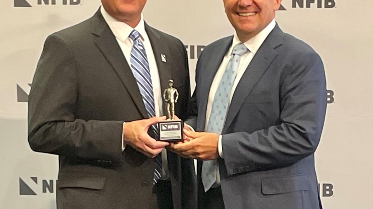 Rep. Smucker receives an award. 